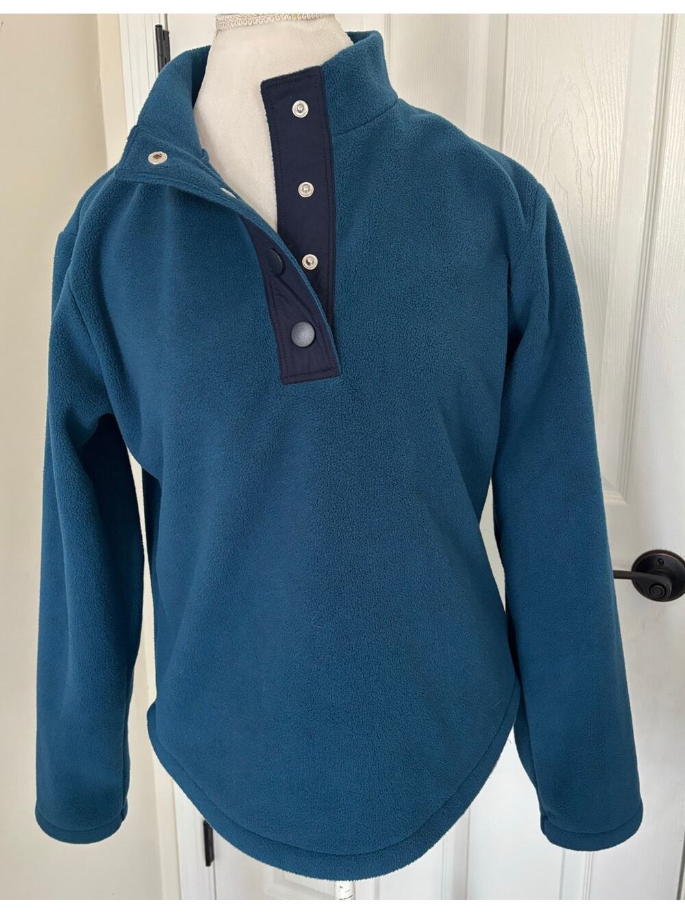 Draper James Medium Fleece Pullover Navy Teal Blue Snap-Button Sweatshirt